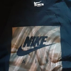 Nike T-shirt